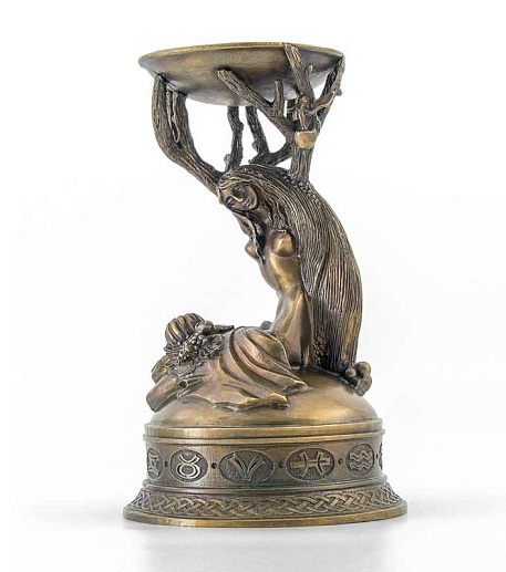 Большой подсвечник